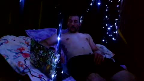 Snapshot of kinglee5150 chatting on 19, 7, 2026 kingqueenofthesouth318 online show from 19, 7, 2026