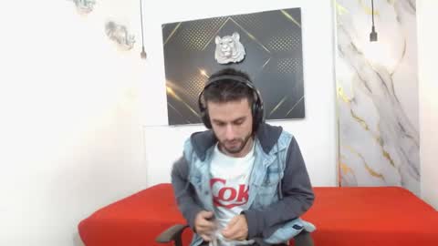 Snapshot of kingoftemptation chatting on 2, 4, 2026 KING online show from 2, 4, 2026