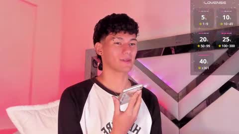  A L E X  online show from 29, 1, 2025