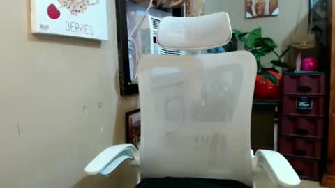 Snapshot of kingscock18 chatting on 18, 9, 2025 ALVIN online show from 18, 9, 2025