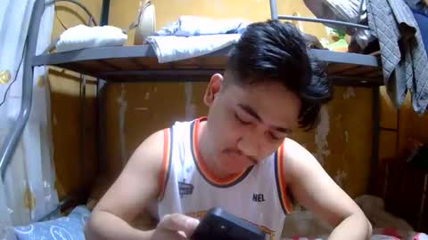 Snapshot of kingsucker2069 chatting on 25, 11, 2025 Ruru online show from 25, 11, 2025