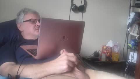 kingtongue10 online show from 11, 3, 2026