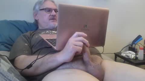 kingtongue10 online show from 8, 4, 2026