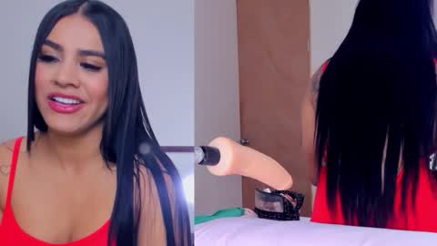 Snapshot of kinky_kylie18 chatting on 15, 9, 2025 Kylie  online show from 15, 9, 2025