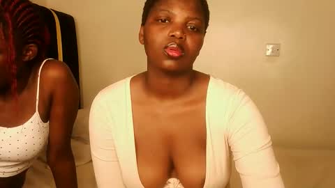 Lola online show from 5, 10, 2025