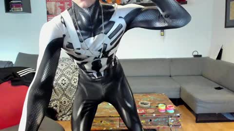 kinky_spidey online show from 8, 2, 2025
