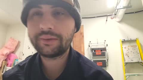 Snapshot of kinkycouple1789 chatting on 18, 2, 2025 Maysie and Hunter online show from 18, 2, 2025