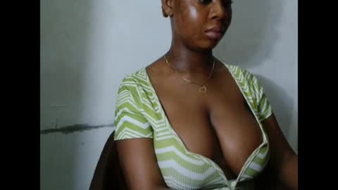 kinkyjuicexx online show from 29, 4, 2026