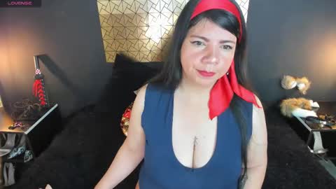 kinkyy_mom online show from 12, 9, 2025