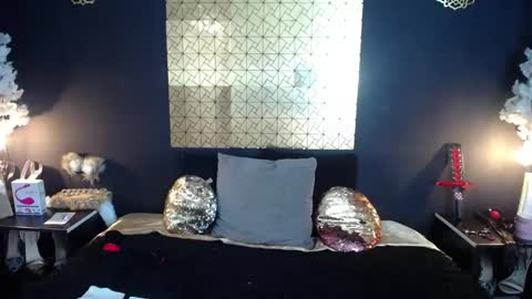 Snapshot of kinkyy_mom chatting on 28, 4, 2026 kinkyy_mom online show from 28, 4, 2026
