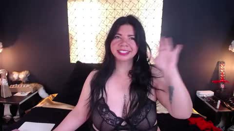 Snapshot of kinkyy_mom chatting on 5, 5, 2026 kinkyy_mom online show from 5, 5, 2026