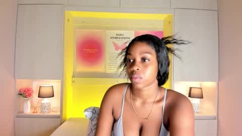 M A R A  online show from 19, 11, 2025