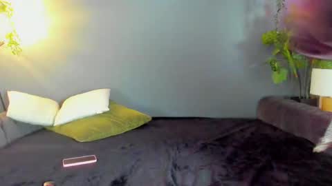 kira_exe online show from 27, 3, 2026