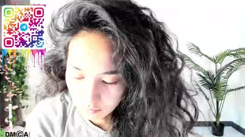 Aura online show from 11, 9, 2025