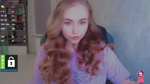 Snapshot of kira_love_sleep chatting on 22, 12, 2024 you know thumb up me please its important online show from 22, 12, 2024