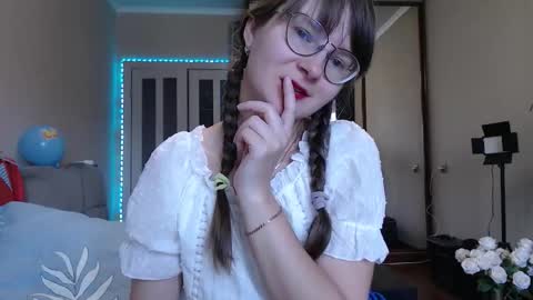 KiraGoldens online show from 21, 9, 2025