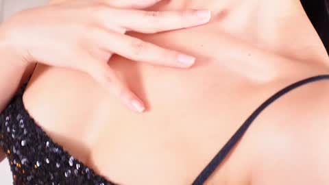 Snapshot of kirakayleigh chatting on 10, 12, 2024 kira online show from 10, 12, 2024