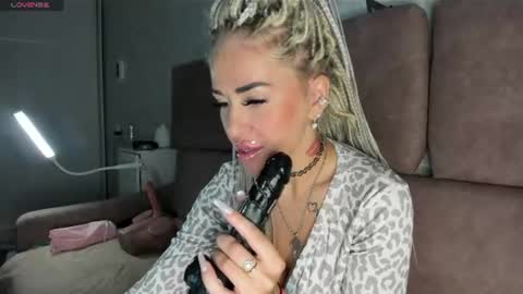 Kira online show from 13, 7, 2026