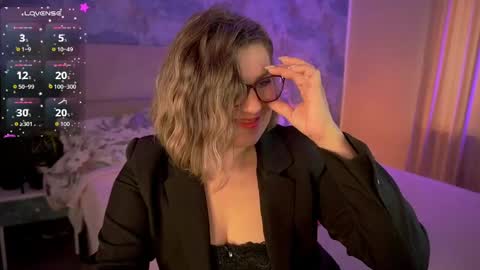 Kira online show from 8, 4, 2026