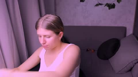 Kira online show from 3, 12, 2024