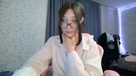 Snapshot of kirstievelasco chatting on 15, 9, 2025 Nicole online show from 15, 9, 2025