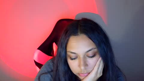 kiss_ameliaa online show from 18, 9, 2025