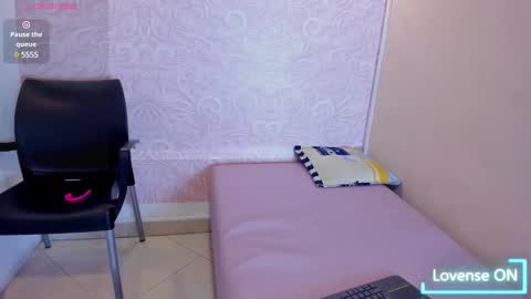 kiss_hott15 online show from 22, 1, 2025