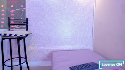 kiss_hott15 online show from 30, 1, 2025