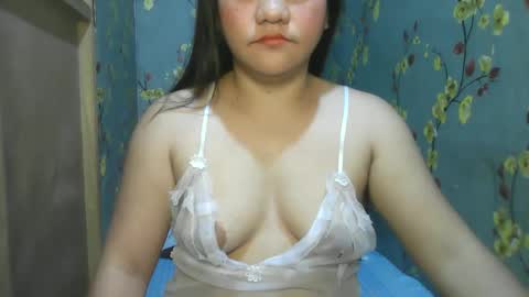 Snapshot of kiss_me_loves chatting on 11, 12, 2024 kiss_me_loves online show from 11, 12, 2024