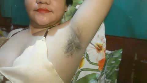 Snapshot of kiss_me_loves chatting on 12, 9, 2025 kiss_me_loves online show from 12, 9, 2025