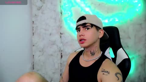 Snapshot of kiss_whitee chatting on 30, 11, 2025 kiss_whitee online show from 30, 11, 2025