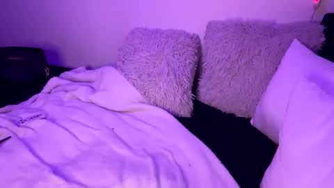 Snapshot of kissahsins chatting on 21, 1, 2025 Kissah Kreampuff online show from 21, 1, 2025