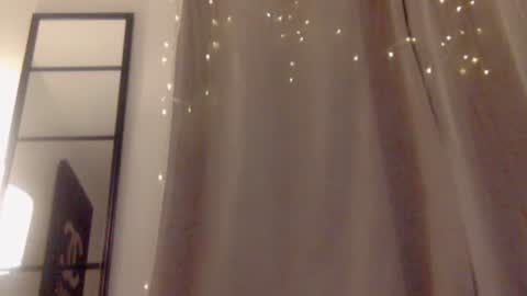 Snapshot of kissahsins chatting on 13, 9, 2025 Kissah Kreampuff online show from 13, 9, 2025