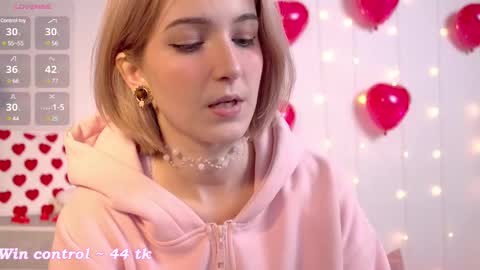 Snapshot of kisskiss_muah chatting on 18, 2, 2025 Kate online show from 18, 2, 2025