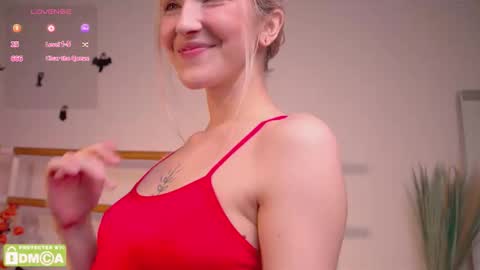 Snapshot of kisskiss_muah chatting on 1, 11, 2025 Kate online show from 1, 11, 2025