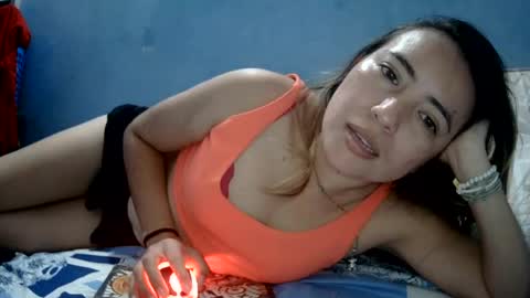 Snapshot of kissmelovejummy chatting on 30, 7, 2026 Erika paul online show from 30, 7, 2026