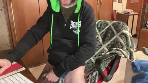 kissofbanned1983 online show from 2, 2, 2026