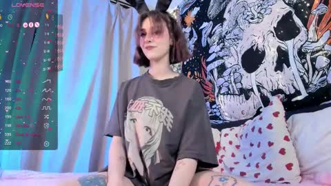 Kissthasky online show from 24, 2, 2025