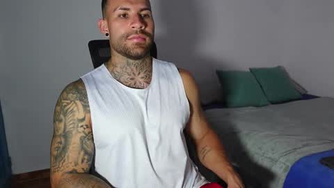 Snapshot of kite__ chatting on 2, 2, 2025 kite__ online show from 2, 2, 2025