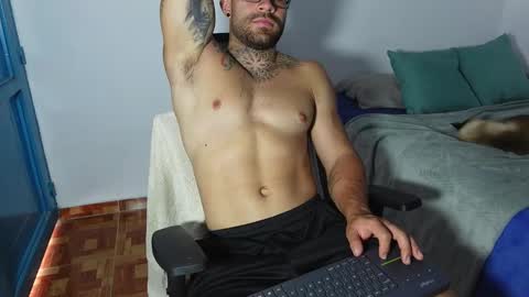 Snapshot of kite__ chatting on 4, 2, 2025 kite__ online show from 4, 2, 2025