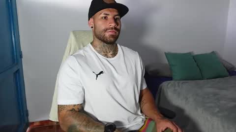 Snapshot of kite__ chatting on 7, 2, 2025 kite__ online show from 7, 2, 2025