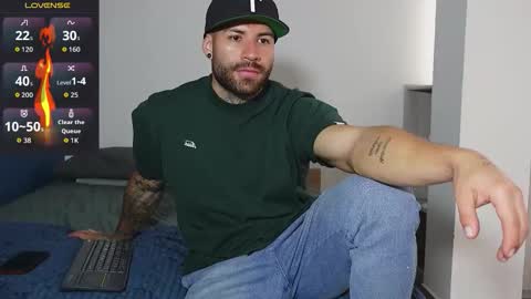 Snapshot of kite__ chatting on 20, 10, 2025 kite__ online show from 20, 10, 2025