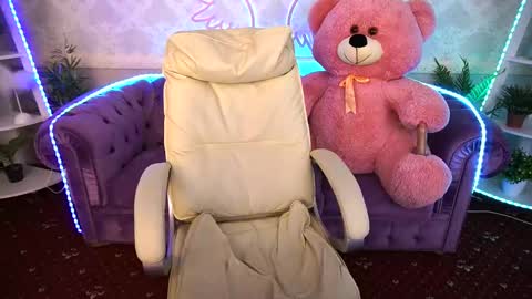 Snapshot of kitnis1love chatting on 23, 1, 2025 kitness online show from 23, 1, 2025