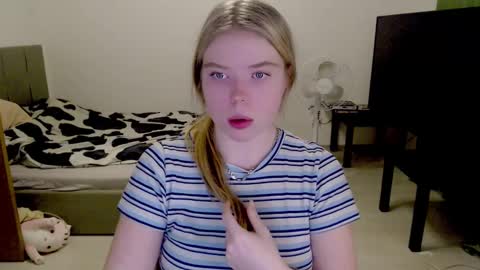 Jennyblonde and Emmabrunette online show from 1, 12, 2024