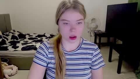 Jennyblonde and Emmabrunette online show from 6, 12, 2024