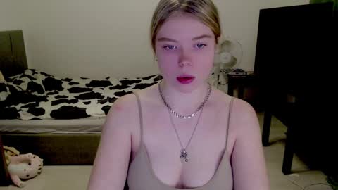 Jennyblonde and Emmabrunette online show from 6, 12, 2024