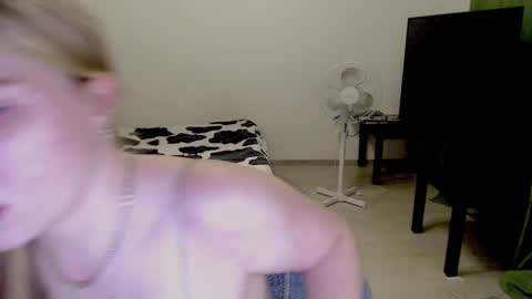 Jennyblonde and Emmabrunette online show from 12, 12, 2024