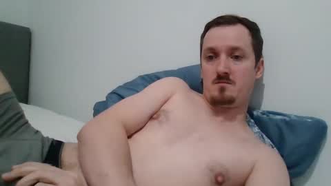 kittenfoxxx online show from 16, 1, 2025