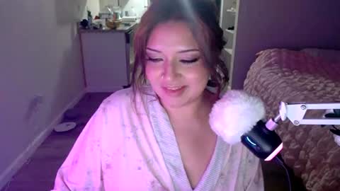 Snapshot of kittengonewild chatting on 7, 7, 2026 kittengonewild online show from 7, 7, 2026