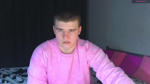 Snapshot of kittenmur chatting on 1, 3, 2025 Vlad online show from 1, 3, 2025